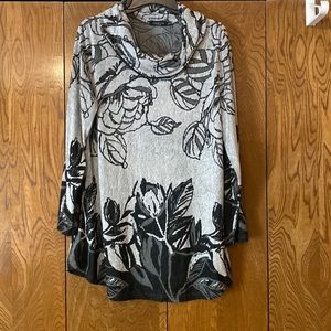 Worn once XXL top light weight